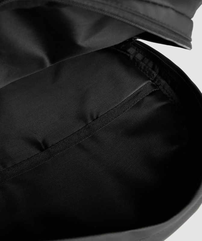 Gymshark Coated Pursuit Backpack Black | 01435HQNL