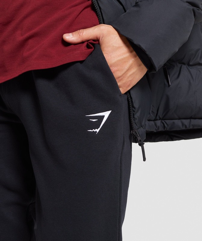 Gymshark Crest Joggers Black | 86093GXZR