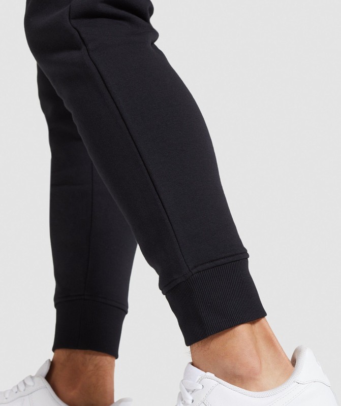 Gymshark Crest Joggers Black | 86093GXZR