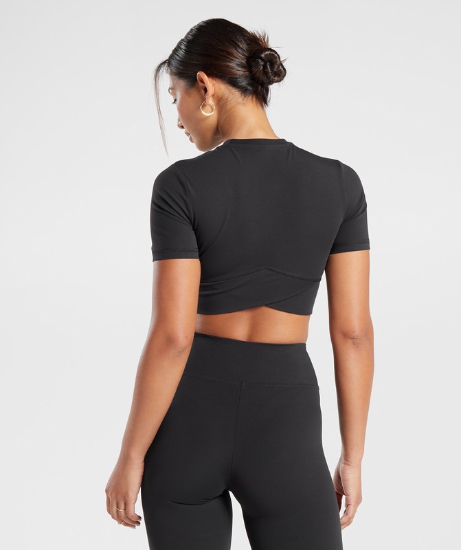 Gymshark Crossover Crop Top Black | 35067LAFK