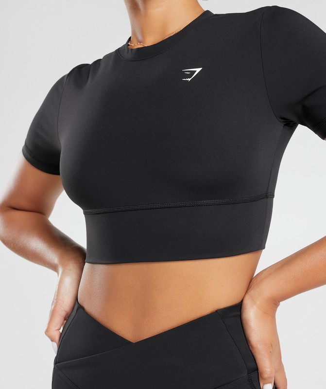 Gymshark Crossover Crop Top Black | 35067LAFK