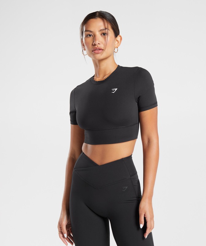Gymshark Crossover Crop Top Black | 35067LAFK