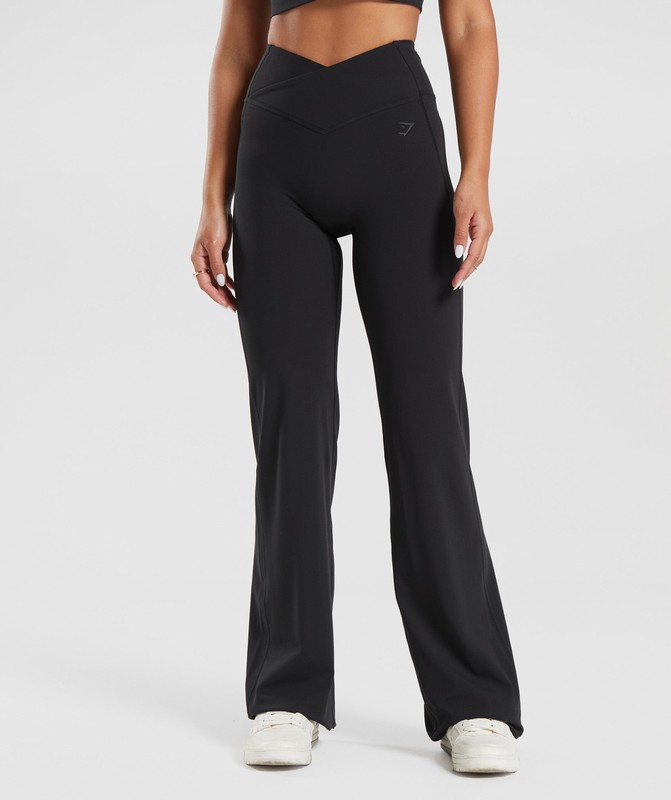 Gymshark Crossover Tall Flared Leggings Black | 78409UHNR