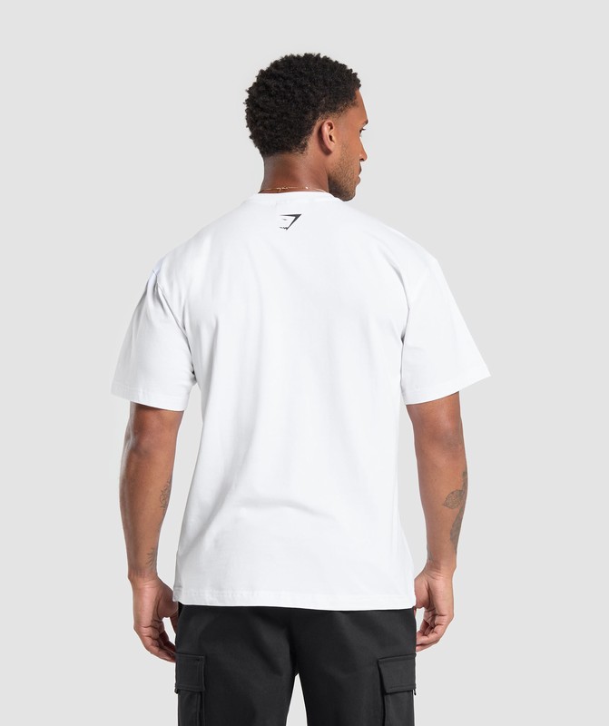 Gymshark DXB OS Tee GFX White | 07531UFMB