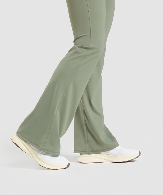 Gymshark Elevate Flared Leggings 2.0 Unit Green | 40619NCSZ