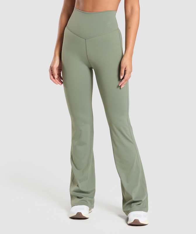 Gymshark Elevate Flared Leggings 2.0 Unit Green | 40619NCSZ
