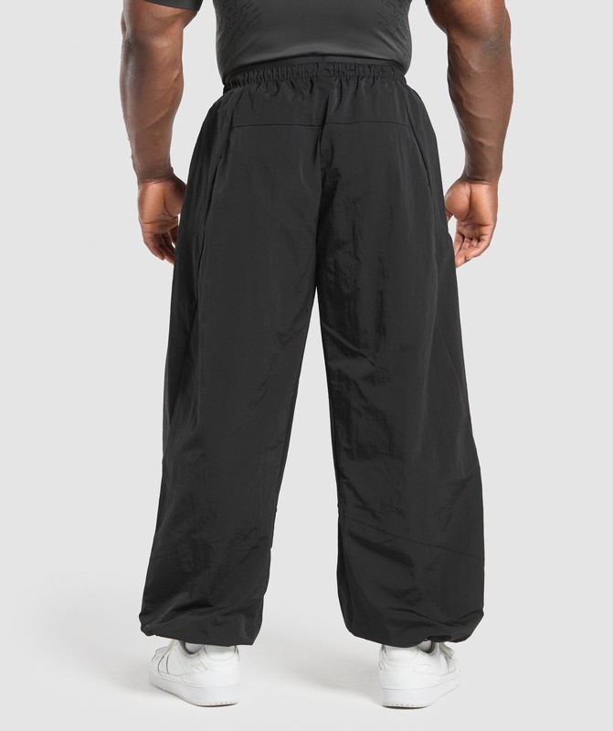 Gymshark Parachute Pants Black | 47936RJFB
