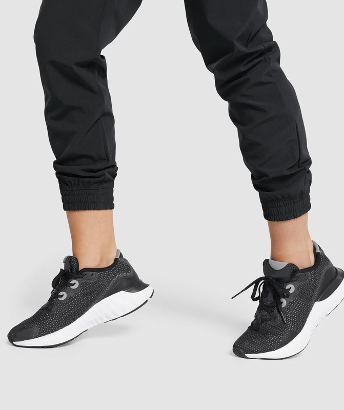 Gymshark Training Woven Pants Black | 20713XDLJ