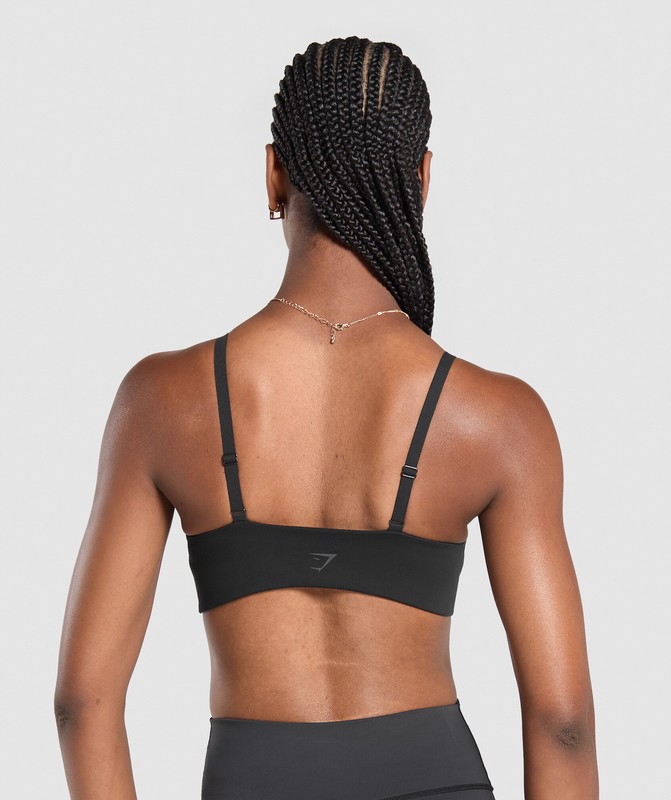 Gymshark Twist Front Bralette Black | 37298PKCO