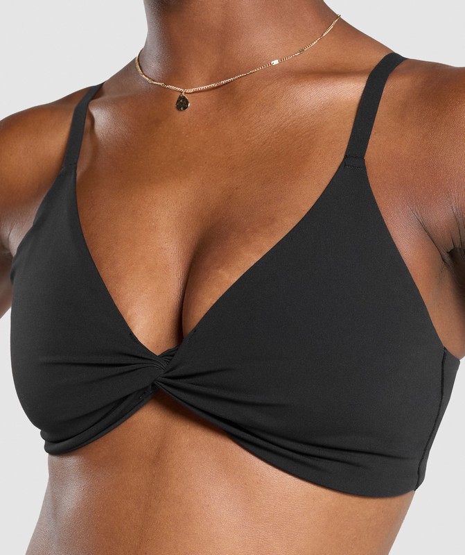 Gymshark Twist Front Bralette Black | 37298PKCO