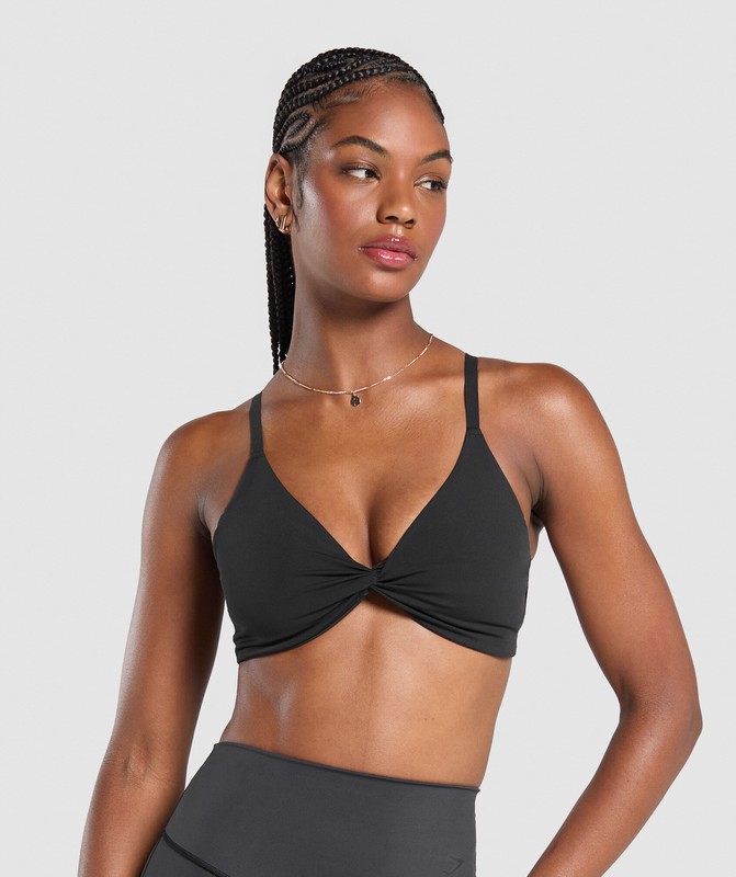 Gymshark Twist Front Bralette Black | 37298PKCO