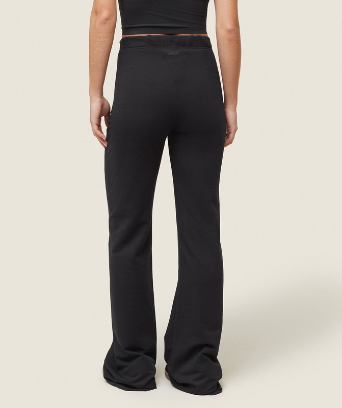Gymshark everywear Lightweight Fitted Flared Sweatpants Black | 46052XIBZ