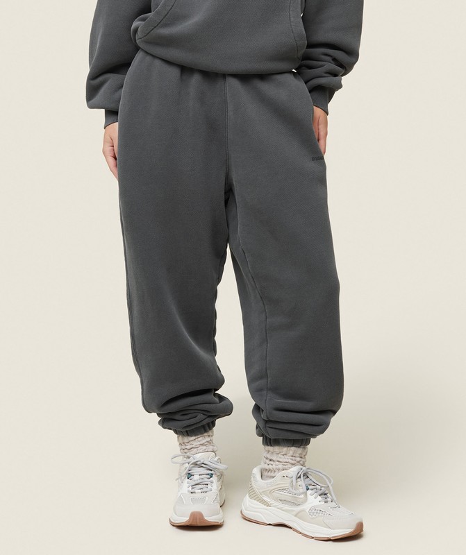 Gymshark everywear Relaxed Joggers Black | 19520XIUM